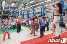 현대車 전주서비스센터, 동산동·조촌동 노인 초청 효도잔치