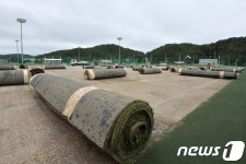 새 옷 갈이입는 포항 양덕 스포츠 센터 축구장