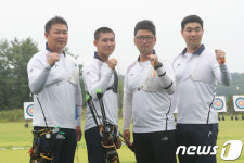 오진혁-이우석-김우진-임동현 '아시안게임 금메달 기대하세요'
