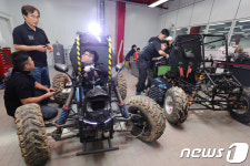 겨뤄보자 자작자동차...2018 국제대학생 자작자동차대회