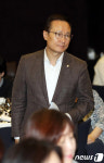 여성경제인 만난 홍영표 원내대표 