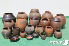 제주민속자연사박물관, 제주옹기 24점 기증받아