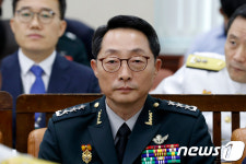 이석구 기무사령관, 국방위 출석