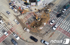 대구 싱크홀 복구 중
