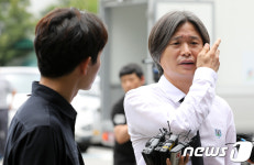 남녀관계 얘기 적절치 않다…이재명 스캔들 참고인 출석 주진우