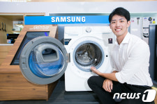 상하좌우 움직임으로 세탁을 빠르게