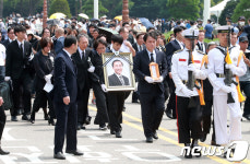 故 노회찬 의원 영결식 국회에서 엄수