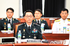 이석구 기무사령관, 국회 정보위 출석