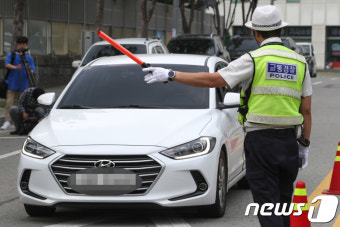 폭염 속 휴가철...음주운전 불시단속하는 경찰