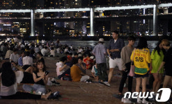 이어지는 열대야 바다로