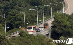 동해선 육로 통해 금강산으로