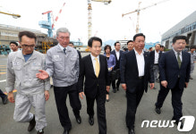 부산 한진중공업 영도조선소 찾은 정동영 대표