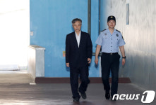 DJ 뒷조사 이현동 전 국세청장, 1심서 무죄