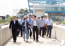 김은경 환경부 장관, 죽산보 현장 방문