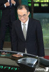 경찰청장 배웅하는 문무일 총장