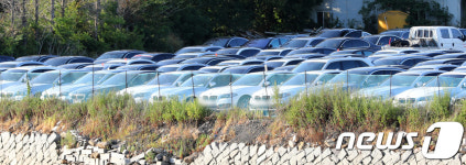 평택 BMW 물류센터 인근 공터에 모인 리콜 대상 차량 