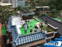 강북구 옥탑방 10곳에 폭염 차단 지붕…박원순 직접 시공