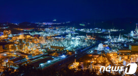 여수산단서 가스 누출로 작업자 4명 부상…병원 치료