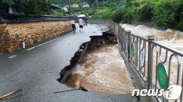 집중호우에 쓸려간 곡성군 고달면 가정마을 안길