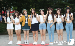 네이처, 꽃향기 나는 인사