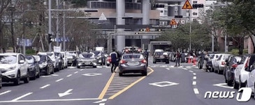 [단독]IS동서, 플리마켓 방문차량 방치해 도로 교통지옥