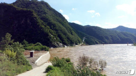 비 올때 마다 다리가 잠겨요...영월 가재골 마을 고립