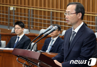 인사청문회 인사말하는 김기영 후보자