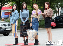 베리굿, 애교 가득 인사