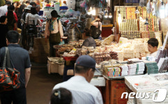 한가위 명절 앞둔 전통시장