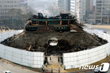 해방 이후 숭례문은 어떻게 달라졌을까