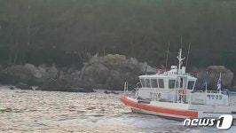 기장군 해안 갯바위에 낚시객 父子 고립…해경 긴급구조