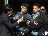 이송되는 PC방 살인 피의자 김성수