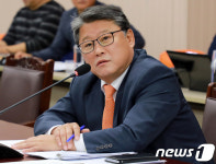 [국감] 조원진 금강산 개발하면 강원도 죽는다