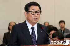 [국감]국감 출석한 이석행 학교법인 한국폴리텍 이사장