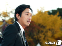 하정우, 쌍천만 배우 왔어요