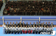 세계태권도연맹 시범단 평양 단독 공연