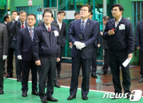 서진산업 방문한 최종구 금융위원장