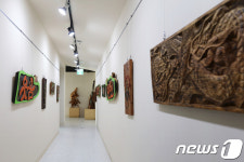 신안 암태면에 에로스 서각박물관 개관