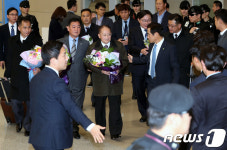 북측 대표단, 인천공항 통해 방남