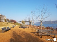 한강공원서 즐기는 여유와 휴식…그늘쉼터 7곳 조성