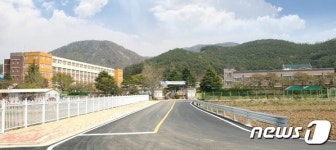 시골학교서 4년 만에 또 수능 만점…장성고 비결은?