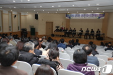 제주 제2공항 건설 운명 쥔 검토위, 의혹 해소 첩첩산중