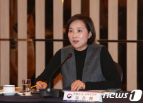 유은혜 부총리, 서울 혁신학교 상천초등학교 방문