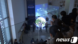 [영상] 반려동물 떠나보낸 가족들을 위한 아주 특별한 음악회