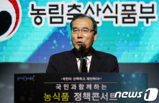 예산 대박·역시 이개호…낯 뜨거운 셀프칭찬 눈살
