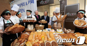 장애인 자립 돕는 행복한베이커리&카페 12곳으로 확대한다