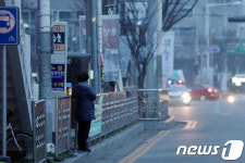 애타게 택시 기다리는 시민