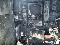 60대 업주 숨진 채 발견된 미용실 화재현장