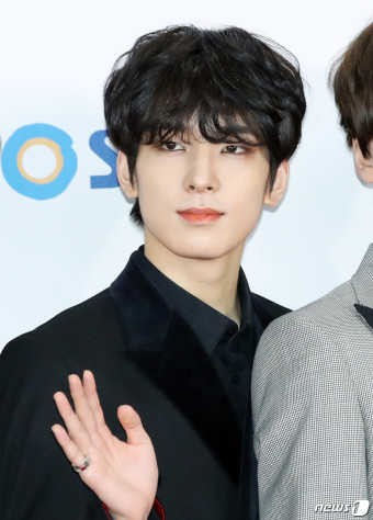 세븐틴 원우, 매력적인 블랙 헤어