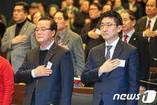 웰다잉시민운동 창립총회 참석한 정갑윤-김세연 의원